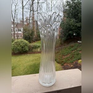 Vintage Swung vase